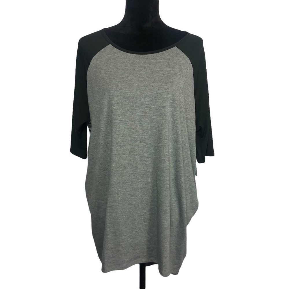 Lularoe Gray Irma T-Shirt NWT size Small - Picture 1 of 10